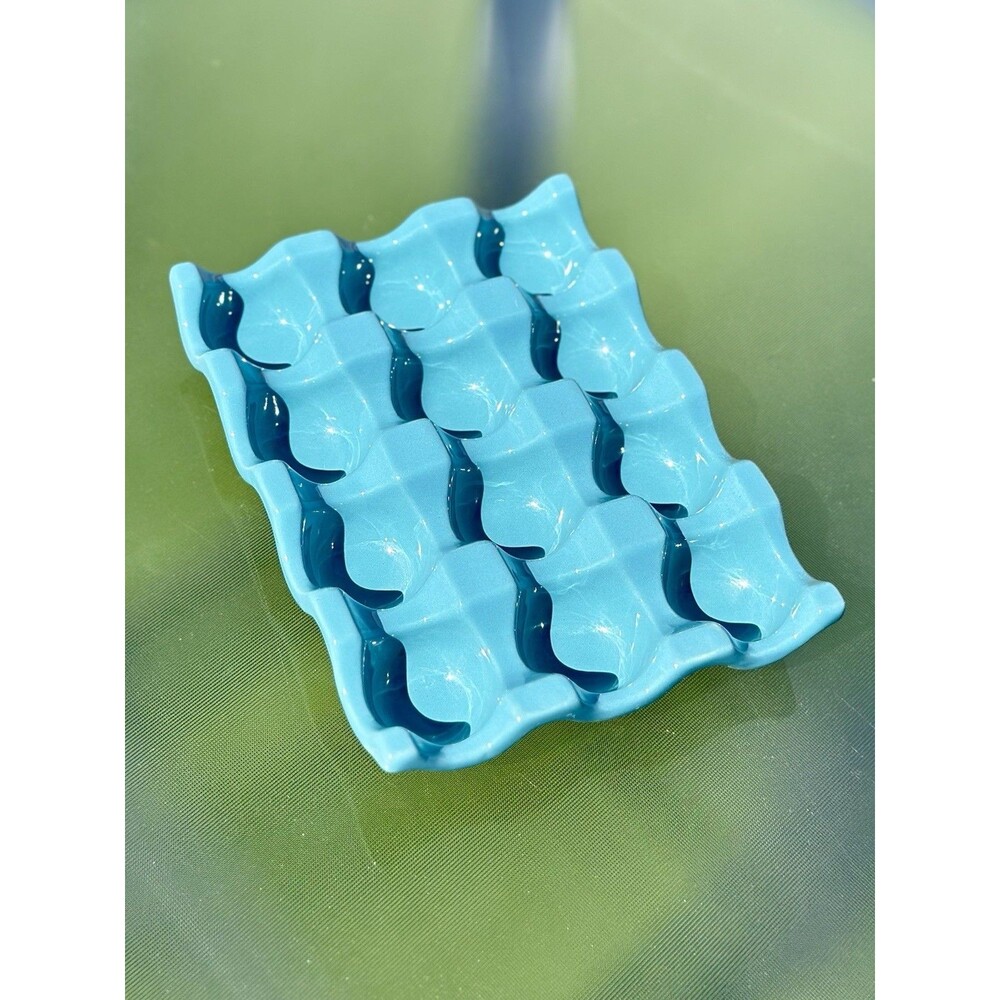Egg Holder/Crate That Holds 12 Eggs Turquoise Aqua Ashland Ceramic Beautiful!